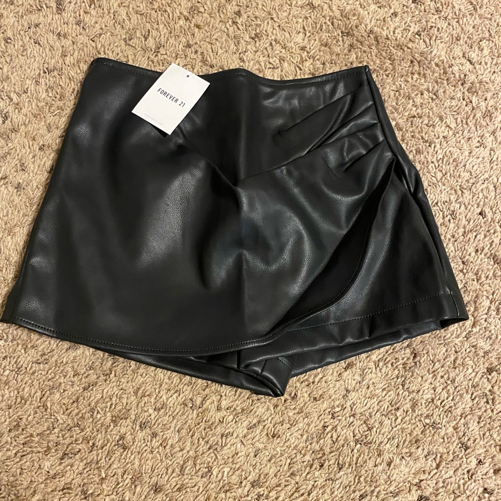 Black pleather skort